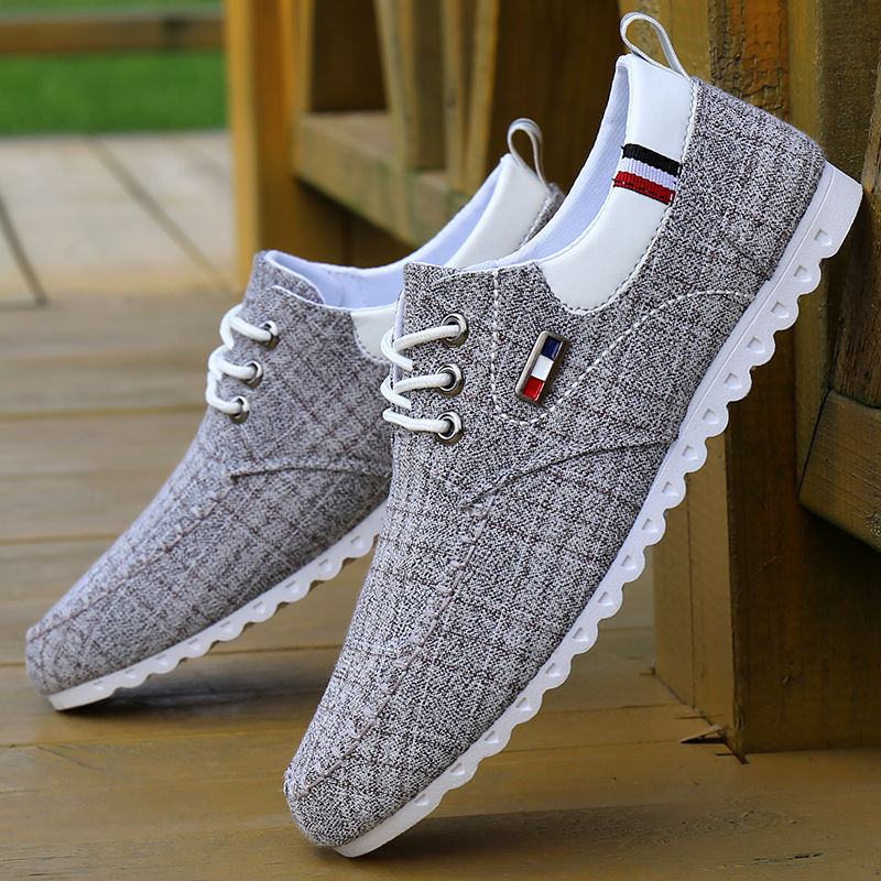 Stylish Fall Men’s Sailing Shoes - Comfortable and Trendy Boys Peas Shoes from Old Beijing