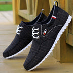Stylish Fall Men’s Sailing Shoes - Comfortable and Trendy Boys Peas Shoes from Old Beijing