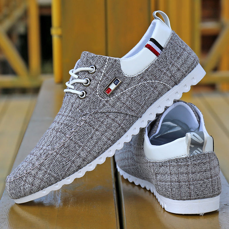 Stylish Fall Men’s Sailing Shoes - Comfortable and Trendy Boys Peas Shoes from Old Beijing